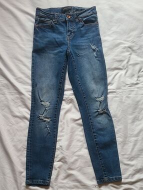 Kendall & Kylie The Ultra Babe Skinny Distressed Jeans - Blue, 25